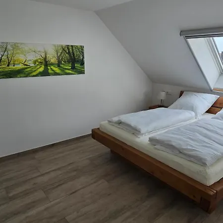 Moderne 3 Zimmer Wohnung Panorama Mit Grossem Balkon Fuer 4Personen Inklusive Wifi Und Parkplatz Gunzenhausen Exterior photo