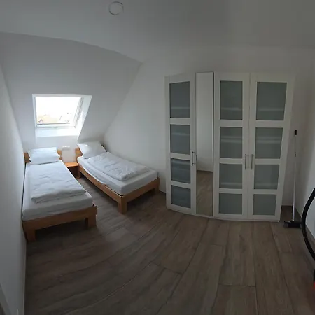 Moderne 3 Zimmer Wohnung Panorama Mit Grossem Balkon Fuer 4Personen Inklusive Wifi Und Parkplatz Gunzenhausen Exterior photo