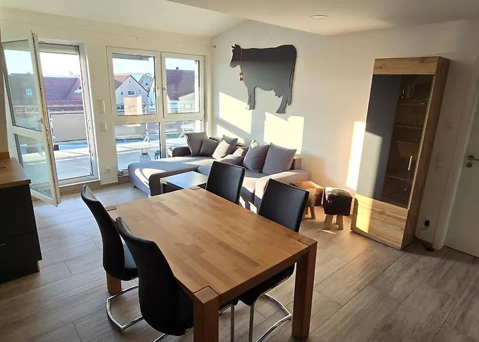 Moderne 3 Zimmer Wohnung Panorama Mit Grossem Balkon Fuer 4Personen Inklusive Wifi Und Parkplatz