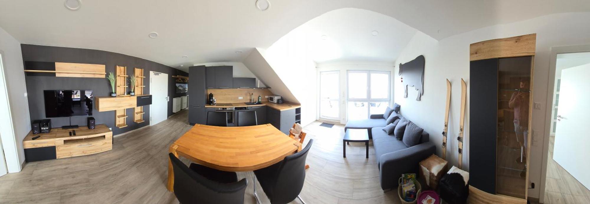 Moderne 3 Panorama Mit Grossem Balkon Fuer 4personen Inklusive Wifi Und Parkplatz Apartment *